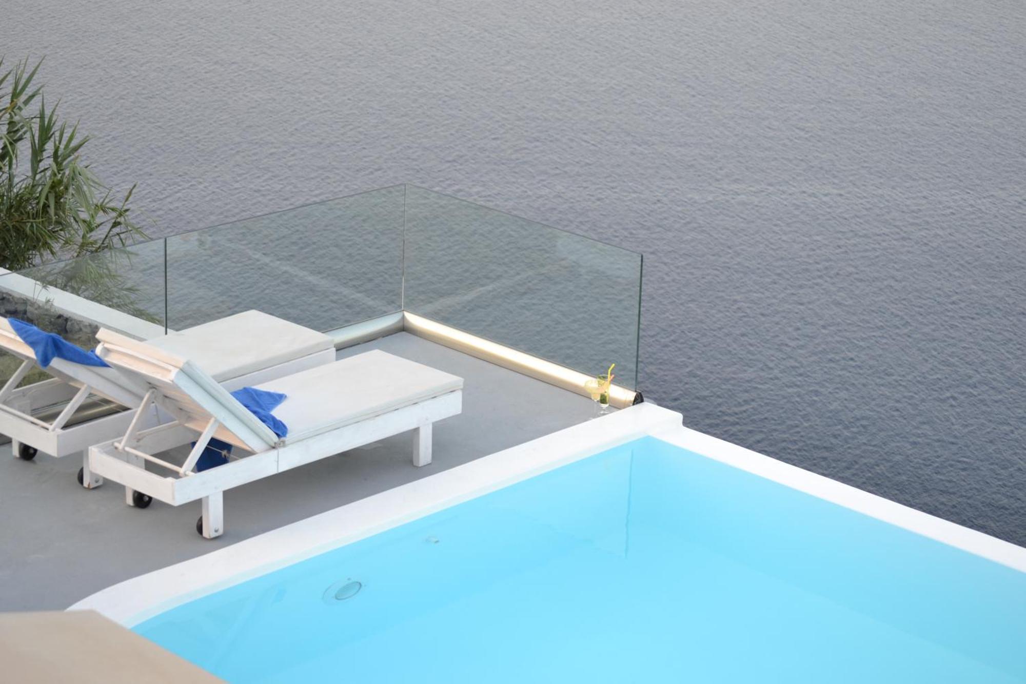 Maison Des Lys - Luxury Suites Akrotírion 객실 사진